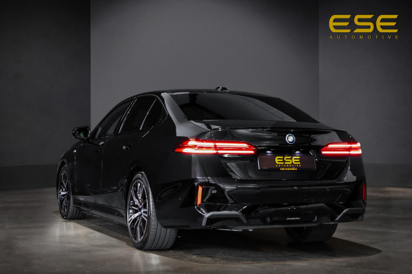BMW 5 Serie 530e M Sport Edition | Panorama | H&K | Matrix/Led