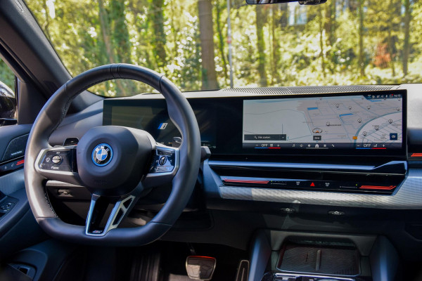 BMW 5 Serie 530e M Sport Edition | Panorama | H&K | Matrix/Led