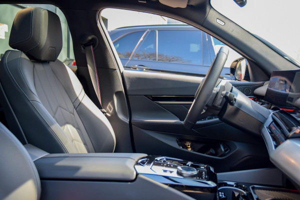 BMW 5 Serie 530e M Sport Edition | Panorama | H&K | Matrix/Led