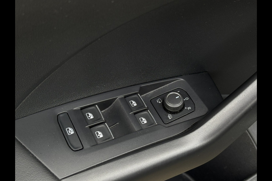 Volkswagen T-Cross 1.0 TSI Life | Navi, Carplay/Android, PDC, Cruise, Stoelverw., Climate, Afn. Trekhaak |