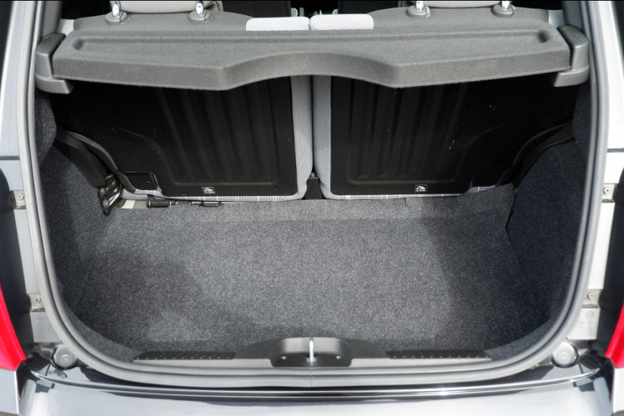 Fiat 500 1.0 Hybr. Rockstar / INCL. 12 mnd BOVAG / NAVI