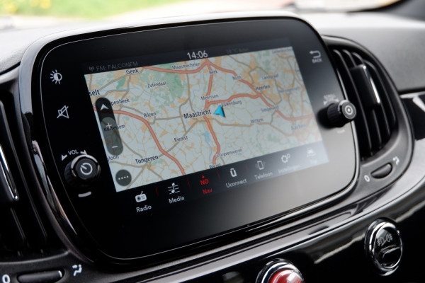 Fiat 500 1.0 Hybr. Rockstar / INCL. 12 mnd BOVAG / NAVI