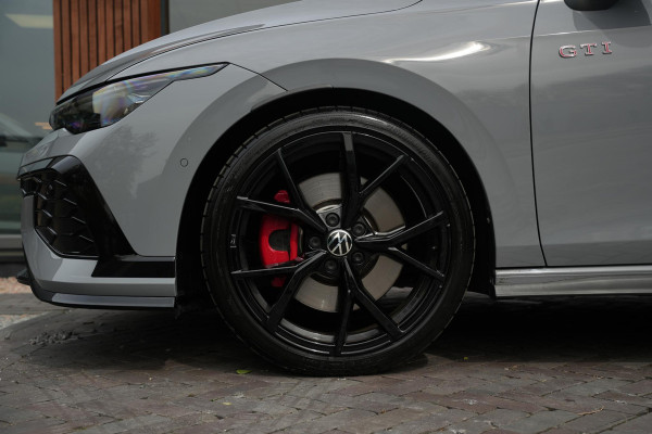 Volkswagen Golf 2.0 TSI GTI Facelift IQ LED Sfeerverlichting Harman/Kardon Carplay Stuurverw. 19"LM