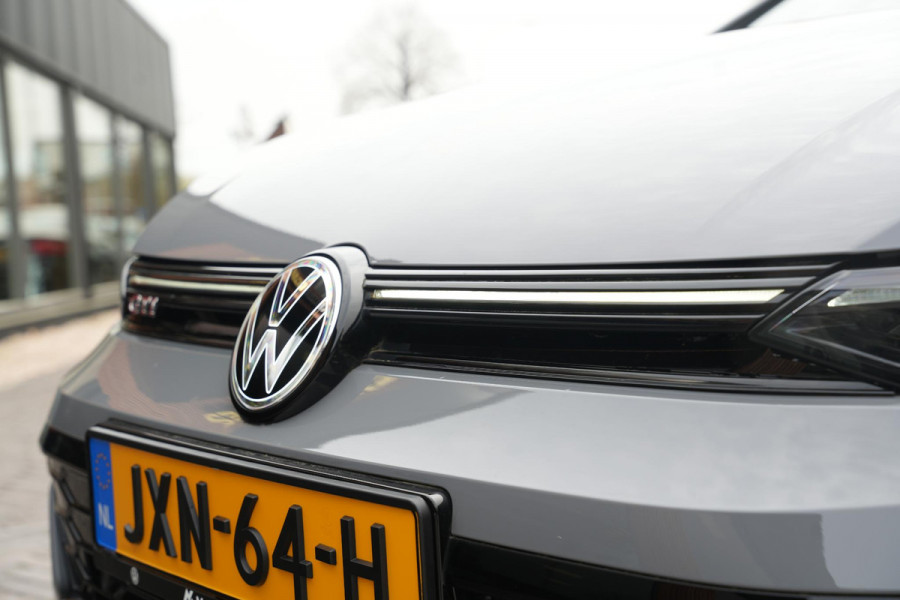 Volkswagen Golf 2.0 TSI GTI Facelift IQ LED Sfeerverlichting Harman/Kardon Carplay Stuurverw. 19"LM