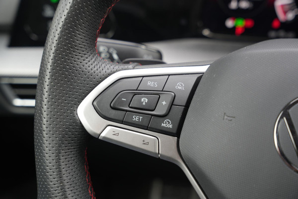 Volkswagen Golf 2.0 TSI GTI Facelift IQ LED Sfeerverlichting Harman/Kardon Carplay Stuurverw. 19"LM