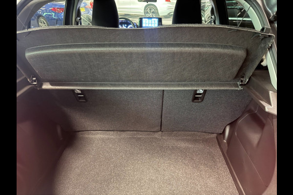 Suzuki Swift 1.2 Style Smart Hybrid NAVI/LED/DAB/CARPLAY/CAM/ECC/PDC/CRUISE///