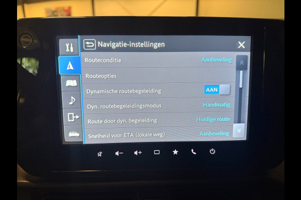 Suzuki Swift 1.2 Style Smart Hybrid NAVI/LED/DAB/CARPLAY/CAM/ECC/PDC/CRUISE///