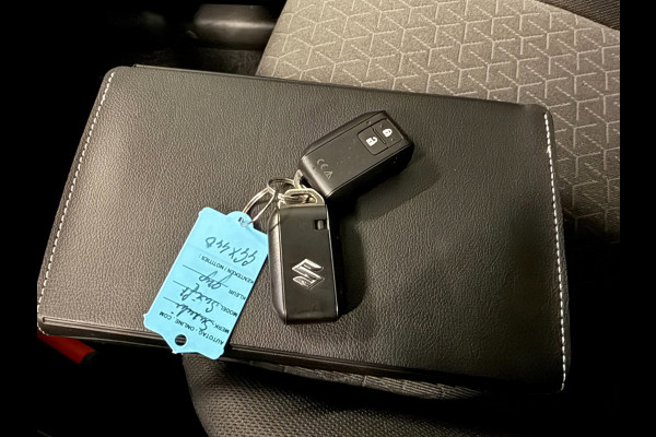 Suzuki Swift 1.2 Style Smart Hybrid NAVI/LED/DAB/CARPLAY/CAM/ECC/PDC/CRUISE///