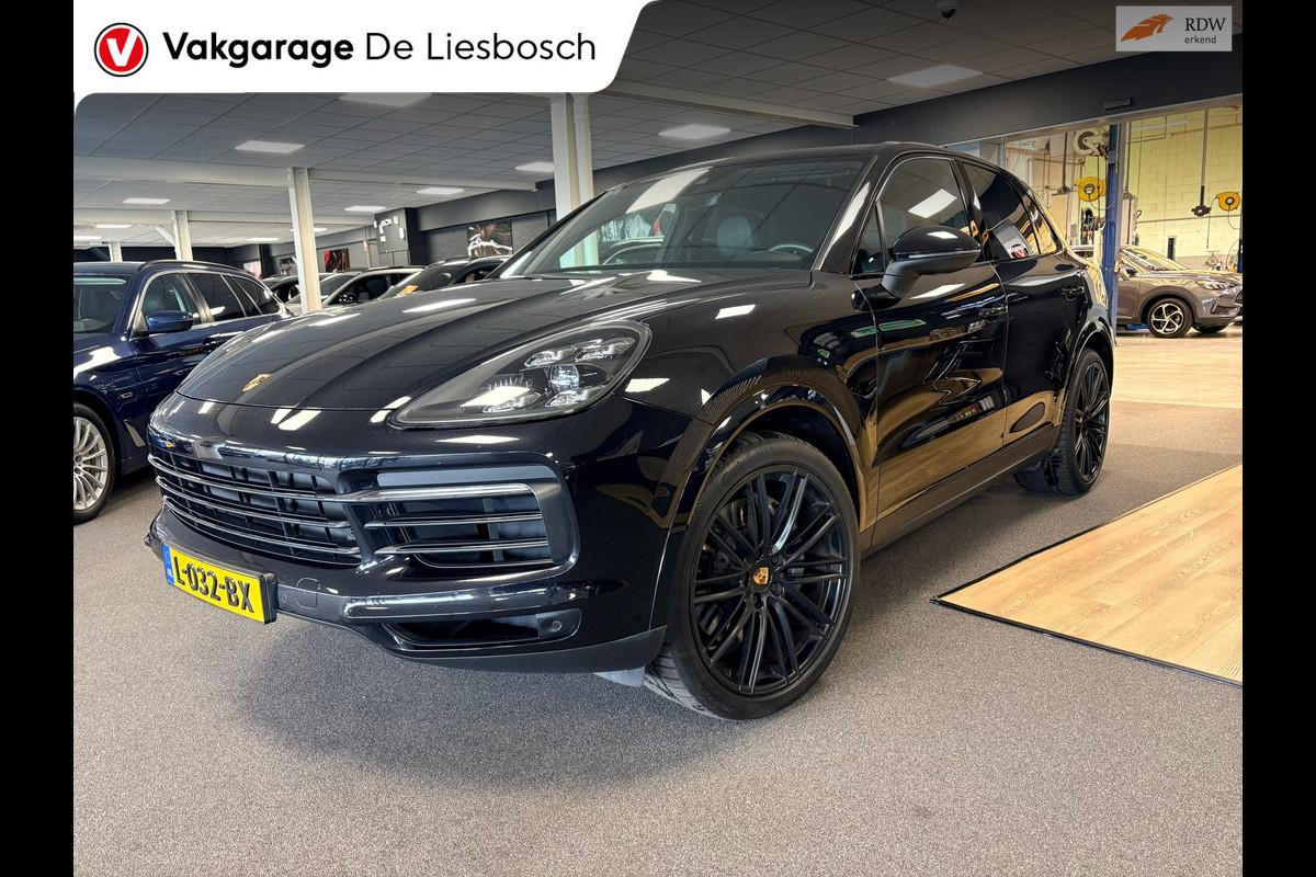 Porsche Cayenne 2.9 S / 444 pk / Pano / stoelen 14 voudig / Leder / Navigatie / Bose / camera / 22 inch