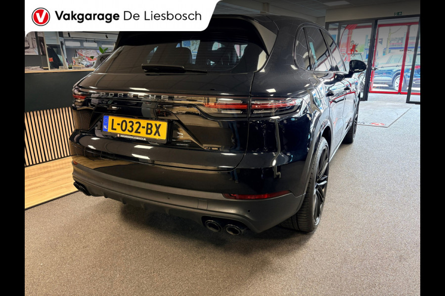 Porsche Cayenne 2.9 S / 444 pk / Pano / stoelen 14 voudig / Leder / Navigatie / Bose / camera / 22 inch