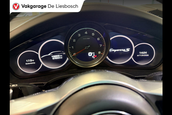 Porsche Cayenne 2.9 S / 444 pk / Pano / stoelen 14 voudig / Leder / Navigatie / Bose / camera / 22 inch