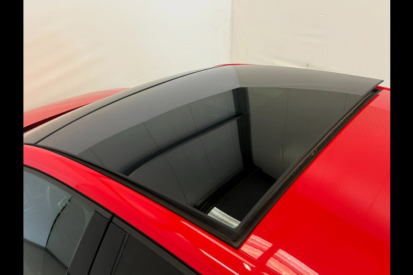 Volkswagen Polo 1.0 TSI Highline / R-Line / Pano / NL-auto / 18" LM