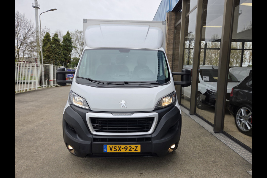 Peugeot Boxer 2.2 BlueHDi 140 PK Lowliner Laadklep / Oprijklep Lage instap Airco Cruisecontrol