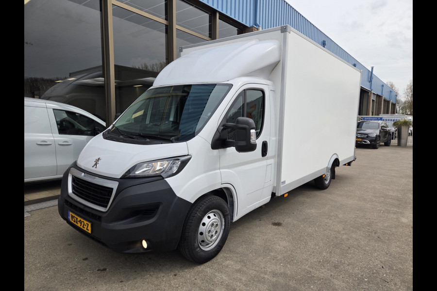 Peugeot Boxer 2.2 BlueHDi 140 PK Lowliner Laadklep / Oprijklep Lage instap Airco Cruisecontrol