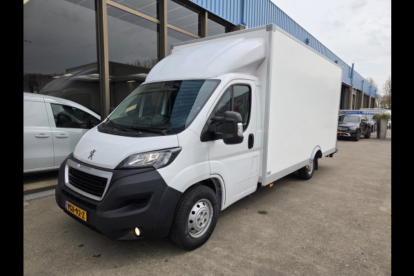 Peugeot Boxer 2.2 BlueHDi 140 PK Lowliner Laadklep / Oprijklep Lage instap Airco Cruisecontrol