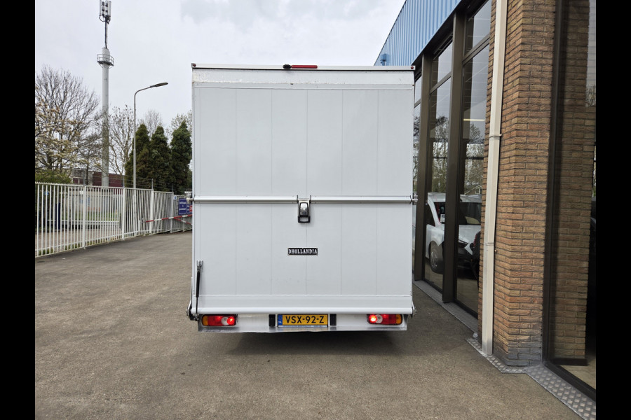 Peugeot Boxer 2.2 BlueHDi 140 PK Lowliner Laadklep / Oprijklep Lage instap Airco Cruisecontrol