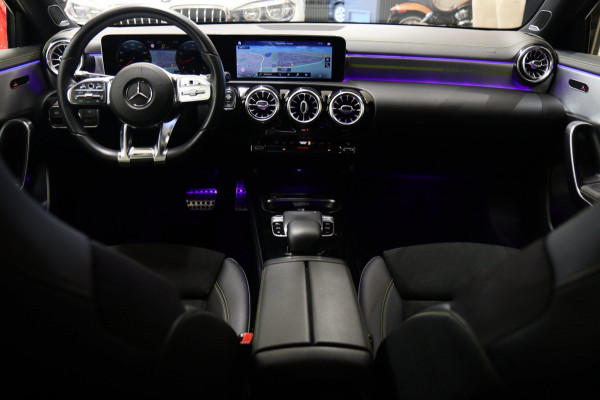 Mercedes-Benz A-Klasse 250 4MATIC Edition 1 /PANO/CARPLAY/SFEER/BURM/ACC/BOMVOL!
