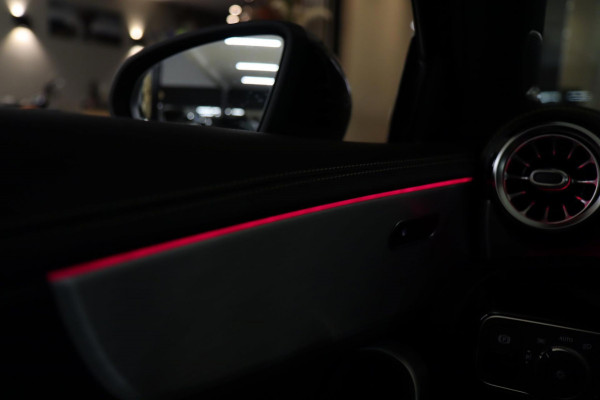 Mercedes-Benz A-Klasse 250 4MATIC Edition 1 /PANO/CARPLAY/SFEER/BURM/ACC/BOMVOL!