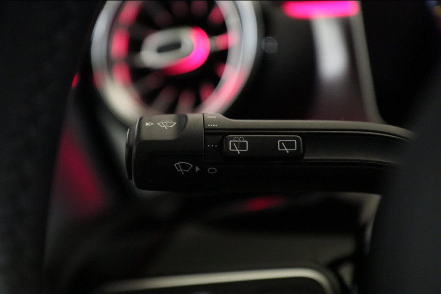 Mercedes-Benz A-Klasse 250 4MATIC Edition 1 /PANO/CARPLAY/SFEER/BURM/ACC/BOMVOL!