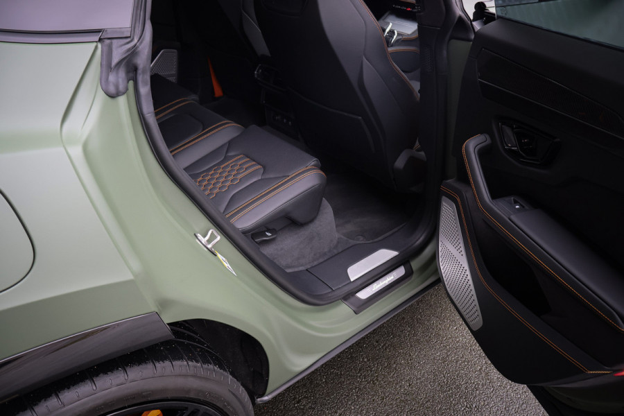 Lamborghini Urus SE 4.0 V8 Hybrid | AKRAPOVIC | BTW-AUTO | FULL PPF + WRAP | B&O 3D ADVANCED | ACC | LAMBORGHINI EYE | HUD | 4-WIELSTURING