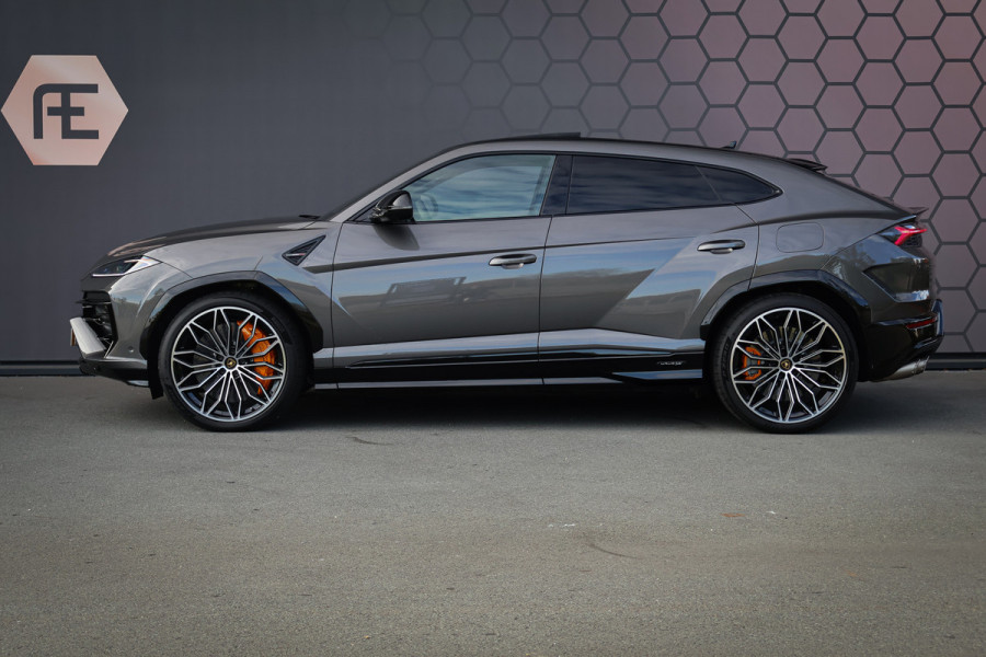 Lamborghini Urus SE 4.0 V8 Hybrid | AKRAPOVIC | BTW-AUTO | FULL PPF + WRAP | B&O 3D ADVANCED | ACC | LAMBORGHINI EYE | HUD | 4-WIELSTURING