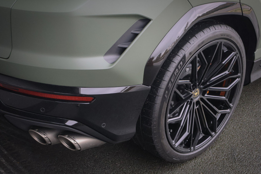 Lamborghini Urus SE 4.0 V8 Hybrid | AKRAPOVIC | BTW-AUTO | FULL PPF + WRAP | B&O 3D ADVANCED | ACC | LAMBORGHINI EYE | HUD | 4-WIELSTURING
