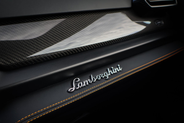 Lamborghini Urus SE 4.0 V8 Hybrid | AKRAPOVIC | BTW-AUTO | B&O 3D ADVANCED | ACC | LAMBORGHINI EYE | HUD | 4-WIELSTURING