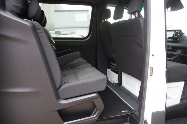 Mercedes-Benz Sprinter 319 3.0 CDI V6 L2H1 DC-6P, 3.5T TREKHAAK, LED, ADAPT. CRUISE, MBUX 10'', CAMERA, NAVI, GEVEERDE STOEL, DUBBELE CABINE, DUBBEL CA