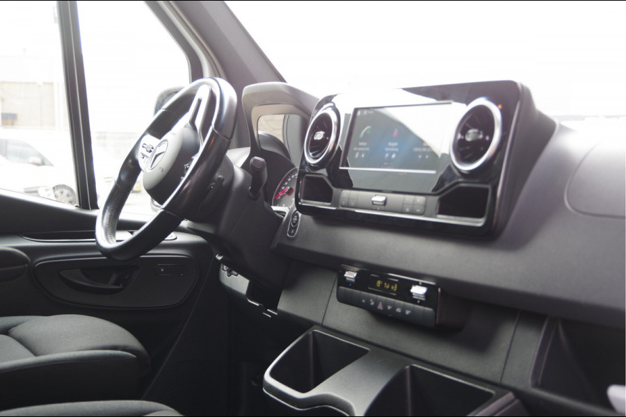 Mercedes-Benz Sprinter 319 3.0 CDI V6 L2H1 DC-6P, 3.5T TREKHAAK, LED, ADAPT. CRUISE, MBUX 10'', CAMERA, NAVI, GEVEERDE STOEL, DUBBELE CABINE, DUBBEL CA