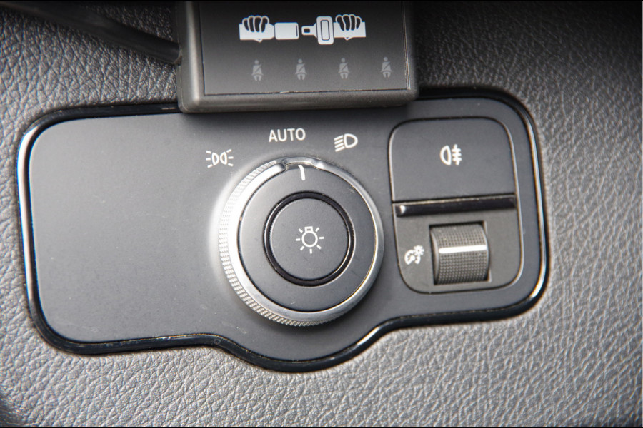 Mercedes-Benz Sprinter 319 3.0 CDI V6 L2H1 DC-6P, 3.5T TREKHAAK, LED, ADAPT. CRUISE, MBUX 10'', CAMERA, NAVI, GEVEERDE STOEL, DUBBELE CABINE, DUBBEL CA