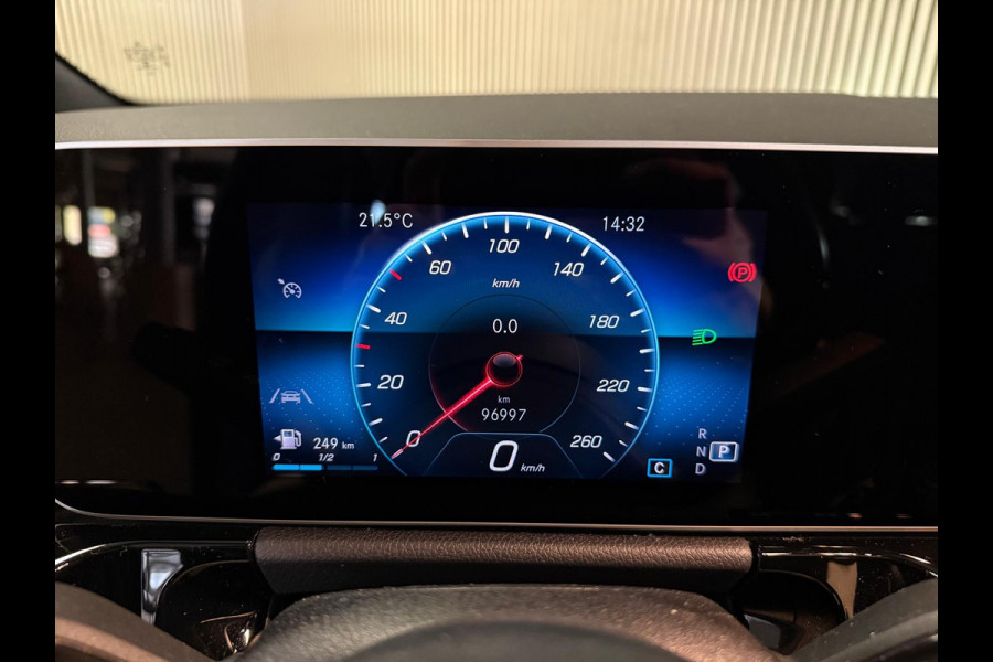 Mercedes-Benz GLA 200 Progressive-CAMERA-APPLE CARPLAY-ECC-STOELCOMFORT-COMPLEET