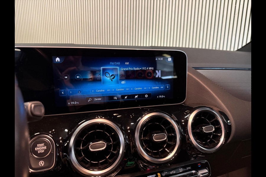 Mercedes-Benz GLA 200 Progressive-CAMERA-APPLE CARPLAY-ECC-STOELCOMFORT-COMPLEET