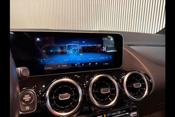 Mercedes-Benz GLA 200 Progressive-CAMERA-APPLE CARPLAY-ECC-STOELCOMFORT-COMPLEET