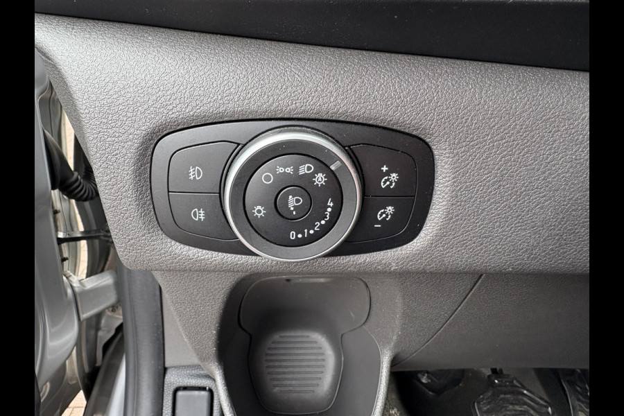 Ford Transit Custom 2.0 TDCi EURO6 130pk Automaat Trend Raptor L1H1 300 17INCH/2XSCHUIFDEUR/AIRCO/CRUISE/PDC/VERW.VOORRUIT/SORTIMO