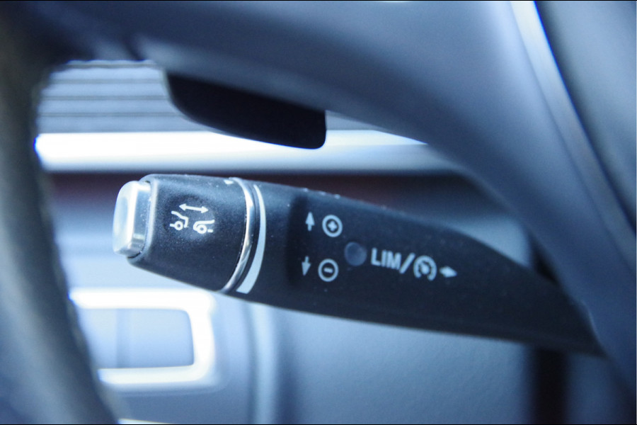 Mercedes-Benz V-Klasse 300d DC-5P AUT LED, LEDER, 2X SCHUIFDEUR, 360 CAMERA, ACC, STOELVERW.+KOELING, NAVI, TREKHAAK, ELEKTR. SCHUIFDEUREN+KLEP staat niet online, nieuwe fotos