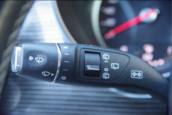 Mercedes-Benz V-Klasse 300d DC-5P AUT LED, LEDER, 2X SCHUIFDEUR, 360 CAMERA, ACC, STOELVERW.+KOELING, NAVI, TREKHAAK, ELEKTR. SCHUIFDEUREN+KLEP staat niet online, nieuwe fotos