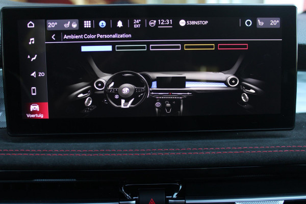 Alfa Romeo Tonale PHEV 280PK VELOCE | NIEUWE AUTO! | PANORAMISCH SCHUIF/KANTEL DAK | WINTERPACK: STOEL/STUUR VERWARMING | TECHNOLOGY PACK: PARKEERWAARSCHUWING VOOR EN ACHTER/360° CAMERA/AUTOMATISCH INPARKEREN/ AUTONOMOUS DRIVING LEVEL 2: ADAPTIVE CRUISE CONTROL/LANE CENTERING ASSIST/TRAFFIC JAM ASSIST DODEHOEK DETECTIE AUTOMATISCH DIMMENDE BUITENSPIEGELS | DRAADLOZE TELEFOONLADER | FULL LED MATRIX KOPLAMPEN | DUAL STAGE VALVE: ACTIEVE DEMPING | KEYLESS ENTRY/START | 19" LICHTMETALEN VELGEN | ROODGESPOTEN BREMBO REMKLAUWEN | NAVIGATIE | DRAADLOZE APPLE CARPLAY/ANDROID AUTO | ELEKTRISCH B