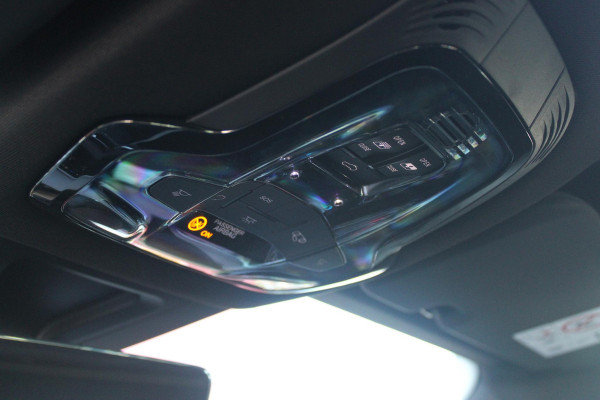 Alfa Romeo Tonale PHEV 280PK VELOCE | NIEUWE AUTO! | PANORAMISCH SCHUIF/KANTEL DAK | WINTERPACK: STOEL/STUUR VERWARMING | TECHNOLOGY PACK: PARKEERWAARSCHUWING VOOR EN ACHTER/360° CAMERA/AUTOMATISCH INPARKEREN/ AUTONOMOUS DRIVING LEVEL 2: ADAPTIVE CRUISE CONTROL/LANE CENTERING ASSIST/TRAFFIC JAM ASSIST DODEHOEK DETECTIE AUTOMATISCH DIMMENDE BUITENSPIEGELS | DRAADLOZE TELEFOONLADER | FULL LED MATRIX KOPLAMPEN | DUAL STAGE VALVE: ACTIEVE DEMPING | KEYLESS ENTRY/START | 19" LICHTMETALEN VELGEN | ROODGESPOTEN BREMBO REMKLAUWEN | NAVIGATIE | DRAADLOZE APPLE CARPLAY/ANDROID AUTO | ELEKTRISCH B