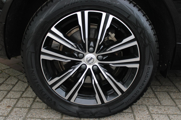 Volvo XC60 2.0 T6 340PK PHEV AWD INSCRIPTION EXCLUSIVE | PANORAMA SCHUIF/KANTEL DAK | LEDEREN BEKLEDING "MORITZ" MET COMFORT STOELEN | HARMAN KARDON AUDIO SYSTEEM | ELEKTRISCH WEGKLAPBARE TREKHAAK | ACHTERUITRIJ CAMERA | PARKEERSENSOREN VOOR + ACHTER | 19" "5-MULTISPAAKS BLACK DIAMONT CUT INSCRIPTION | NAVIGATIESYSTEEM OP BASIS VAN GOOGLE MAPS | APPLE CARPLAY/ANDROID AUTO | KEYLESS ENTRY/START | STANDVERWARMING | ELEKTRISCH BEDIENBARE ACHTERKLEP | INTELLSAFE ASSIST (O.A. ADAPTIVE CRUISE CONTROL MET PILOT ASSIST) | ELEKTRISCH VERSTELBARE BESTUURDERSSTOEL MET GEHEUGENFUNCTIE EN ZIT