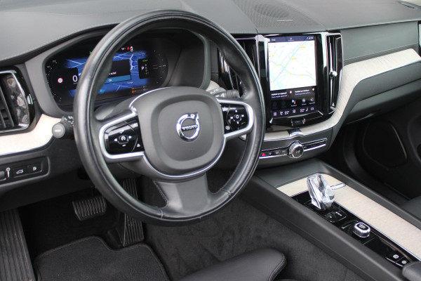 Volvo XC60 2.0 T6 340PK PHEV AWD INSCRIPTION EXCLUSIVE | PANORAMA SCHUIF/KANTEL DAK | LEDEREN BEKLEDING "MORITZ" MET COMFORT STOELEN | HARMAN KARDON AUDIO SYSTEEM | ELEKTRISCH WEGKLAPBARE TREKHAAK | ACHTERUITRIJ CAMERA | PARKEERSENSOREN VOOR + ACHTER | 19" "5-MULTISPAAKS BLACK DIAMONT CUT INSCRIPTION | NAVIGATIESYSTEEM OP BASIS VAN GOOGLE MAPS | APPLE CARPLAY/ANDROID AUTO | KEYLESS ENTRY/START | STANDVERWARMING | ELEKTRISCH BEDIENBARE ACHTERKLEP | INTELLSAFE ASSIST (O.A. ADAPTIVE CRUISE CONTROL MET PILOT ASSIST) | ELEKTRISCH VERSTELBARE BESTUURDERSSTOEL MET GEHEUGENFUNCTIE EN ZIT