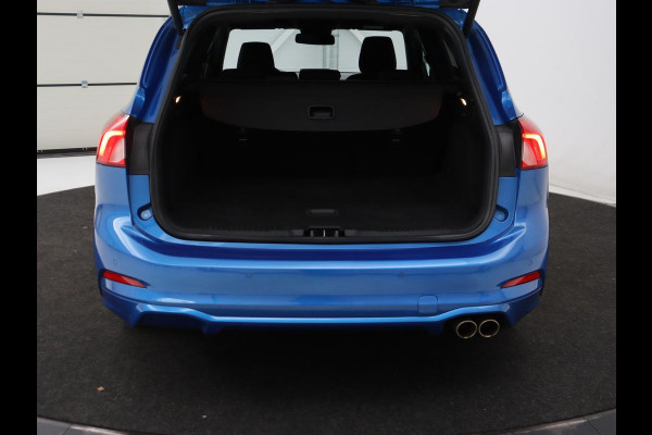 Ford Focus 1.5 EcoBoost ST Line | Stoelverwarming | Adaptive cruise | Carplay | Navigatie | Dodehoek detectie | Keyless | Full LED | Climate control | B&O Sound | Parkeerhulp | 18'' | Stuurverwarming