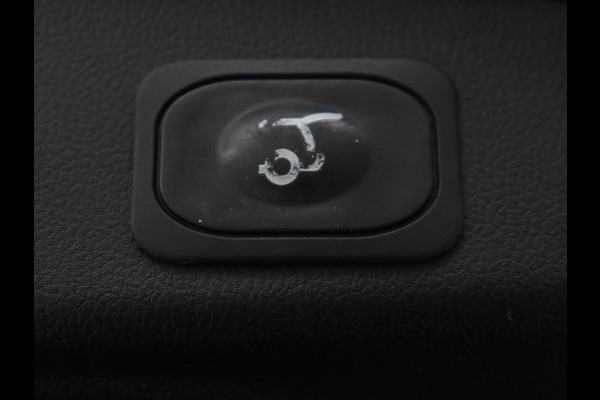 Ford Focus 1.5 EcoBoost ST Line | Stoelverwarming | Adaptive cruise | Carplay | Navigatie | Dodehoek detectie | Keyless | Full LED | Climate control | B&O Sound | Parkeerhulp | 18'' | Stuurverwarming