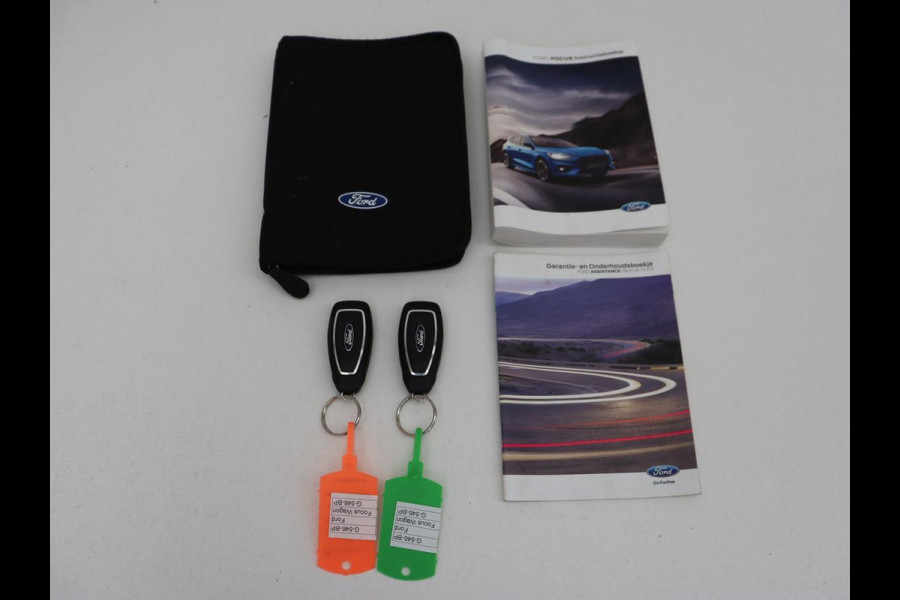 Ford Focus 1.5 EcoBoost ST Line | Stoelverwarming | Adaptive cruise | Carplay | Navigatie | Dodehoek detectie | Keyless | Full LED | Climate control | B&O Sound | Parkeerhulp | 18'' | Stuurverwarming