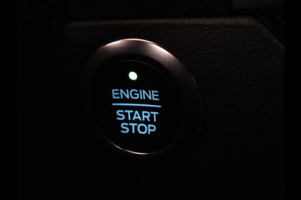 Ford Focus 1.5 EcoBoost ST Line | Stoelverwarming | Adaptive cruise | Carplay | Navigatie | Dodehoek detectie | Keyless | Full LED | Climate control | B&O Sound | Parkeerhulp | 18'' | Stuurverwarming