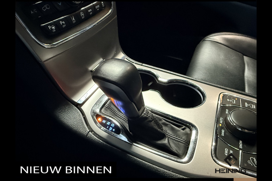 Jeep Grand Cherokee 3.6 Overland. Leer. Navi. Apple-carplay. Trekhaak. Van eerste eigenaar. BTW.