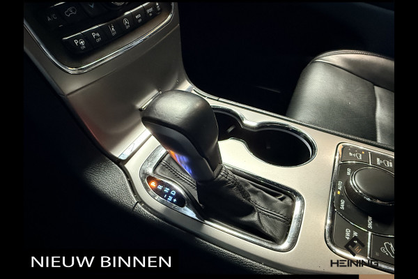 Jeep Grand Cherokee 3.6 Overland. Leer. Navi. Apple-carplay. Trekhaak. Van eerste eigenaar. BTW.