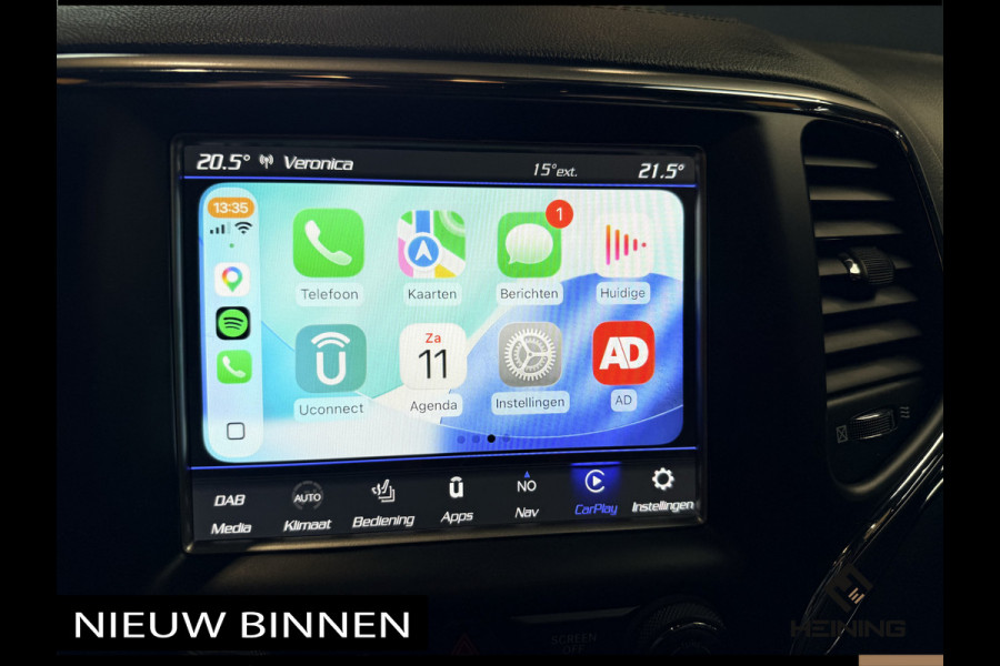 Jeep Grand Cherokee 3.6 Overland. Leer. Navi. Apple-carplay. Trekhaak. Van eerste eigenaar. BTW.