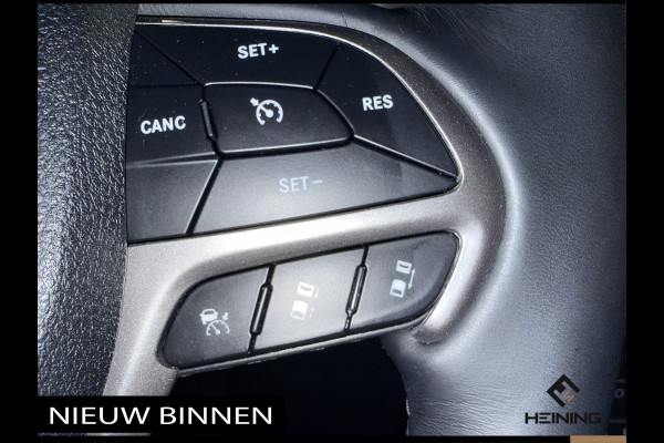 Jeep Grand Cherokee 3.6 Overland. Leer. Navi. Apple-carplay. Trekhaak. Van eerste eigenaar. BTW.