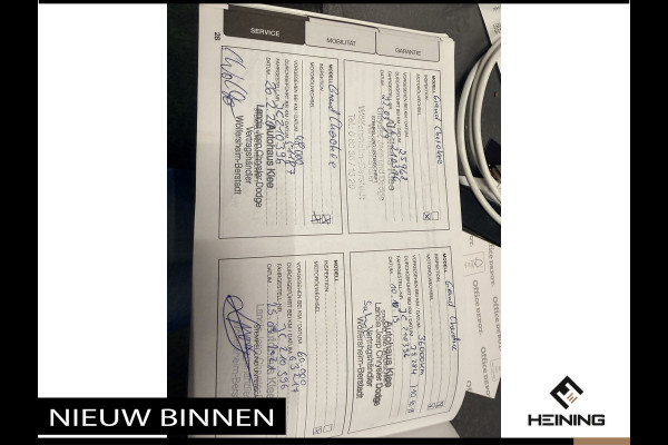 Jeep Grand Cherokee 3.6 Overland. Leer. Navi. Apple-carplay. Trekhaak. Van eerste eigenaar. BTW.