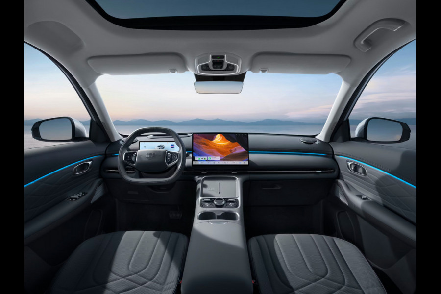 GEELY Starray EM-i 1.5 Pro | 360 Camera | Stoelverwarming | Parkeersensoren | Stuurverwarmimg | 83 km Elektrisch bereik | 18 Inch LMV